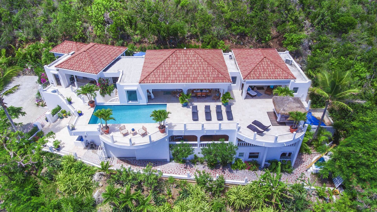 Villa Vista: private pool, ocean views
