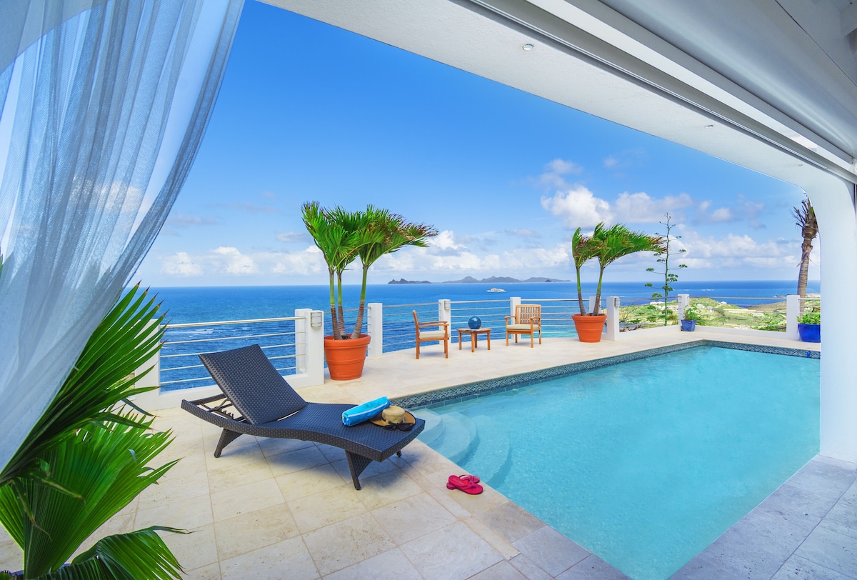 Caribbean Sea view from Villa Vista
